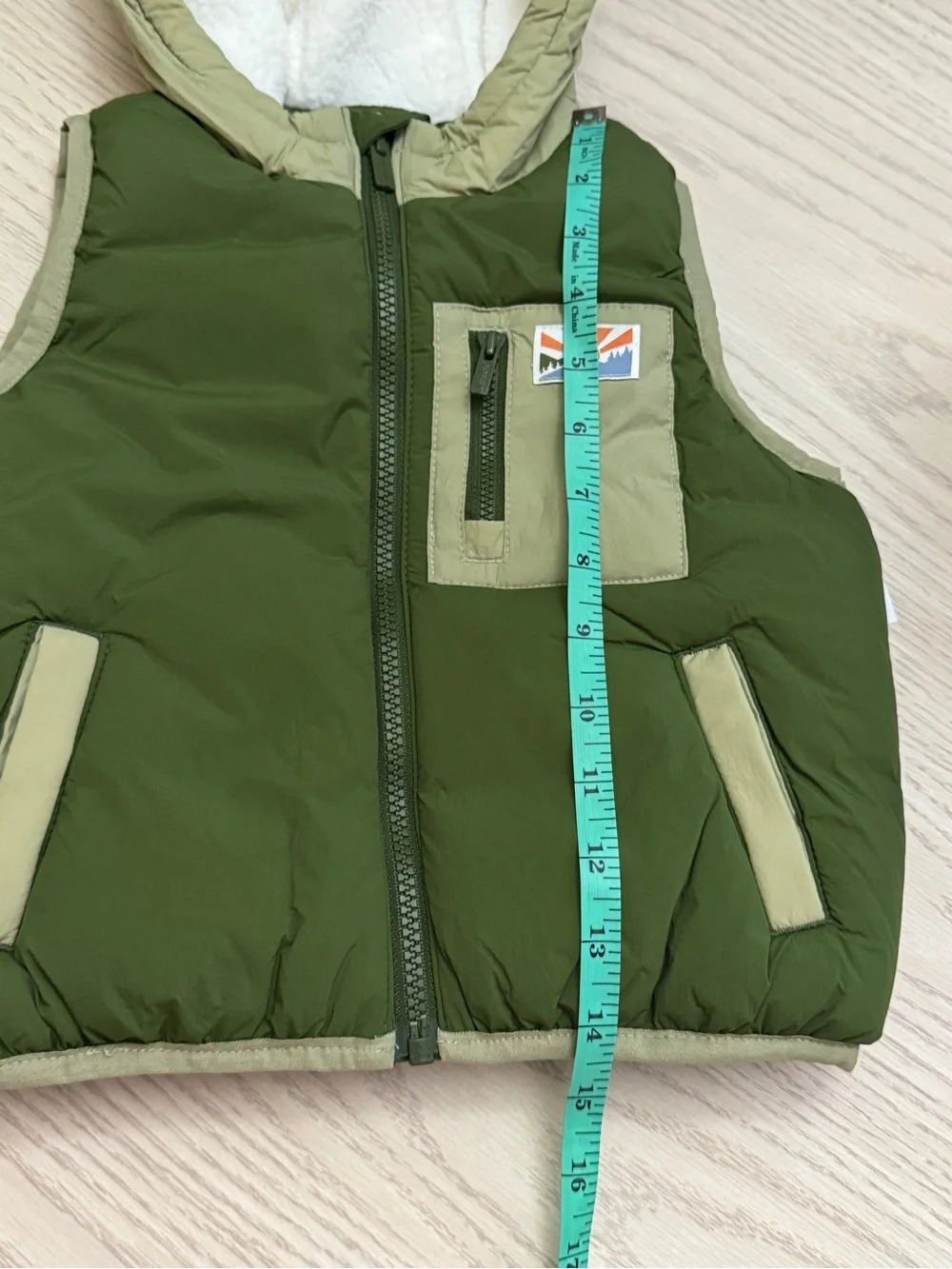 NWT Old Navy Toddler Kids Hooded Puffer Vest Green Sz 2T (33-36